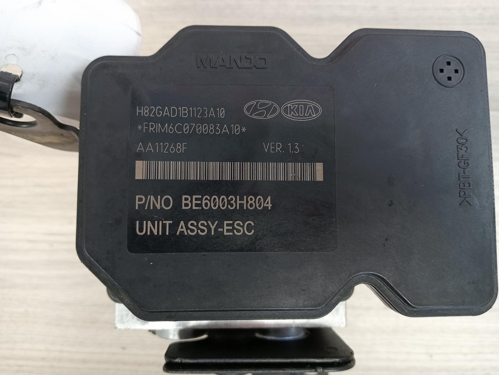 8960906