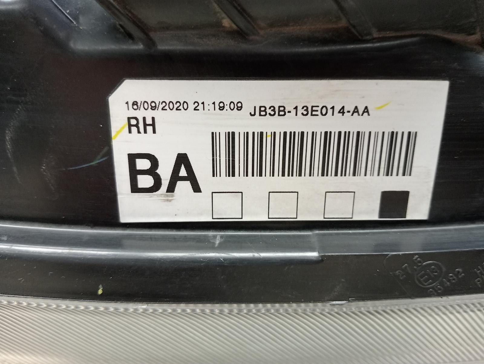 8952405