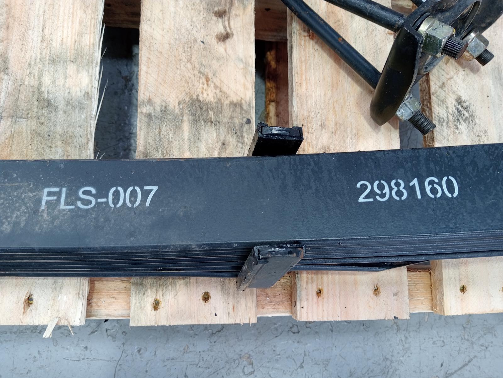 8985221