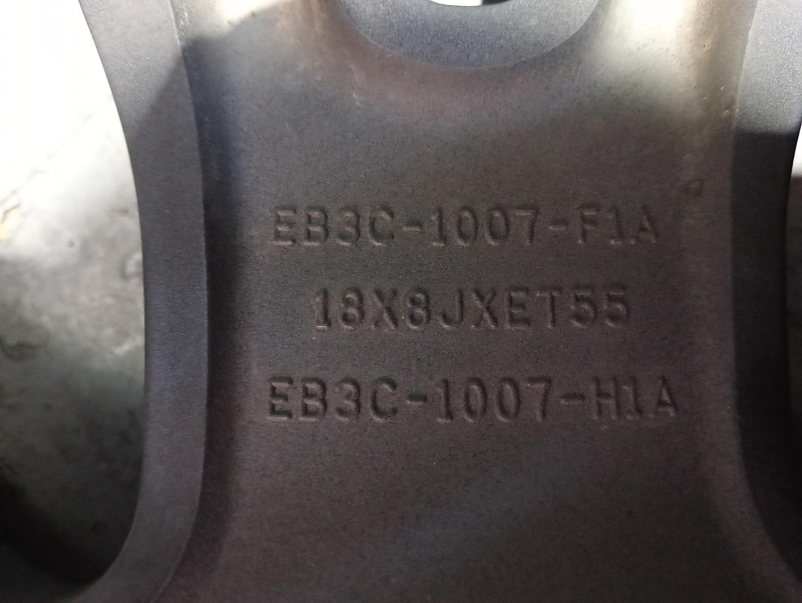 8982887