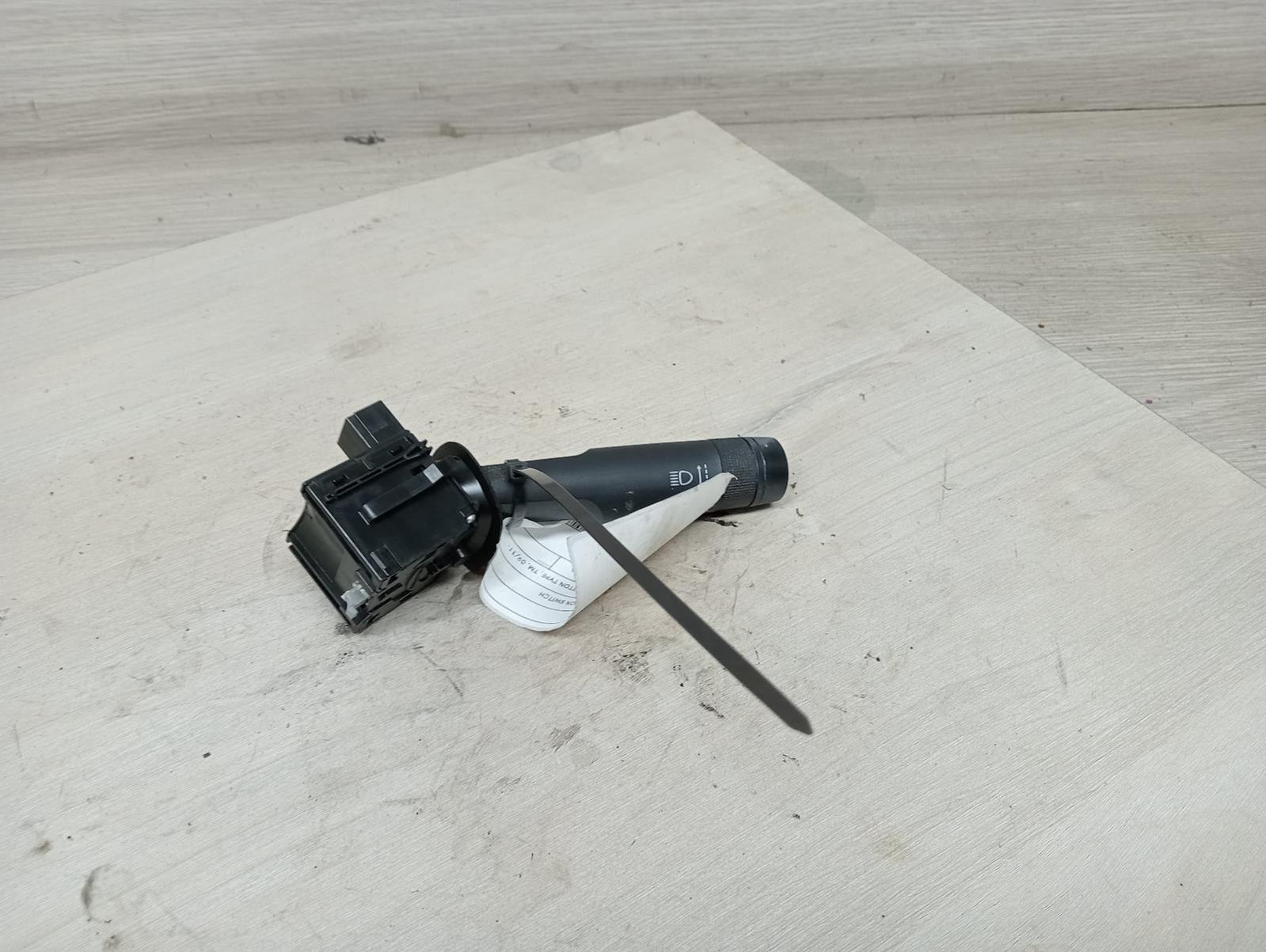 HOLDEN BARINA COMBINATION SWITCH FLASHER SWITCH, NON MENU BUTTON TYPE, TM, 09/11