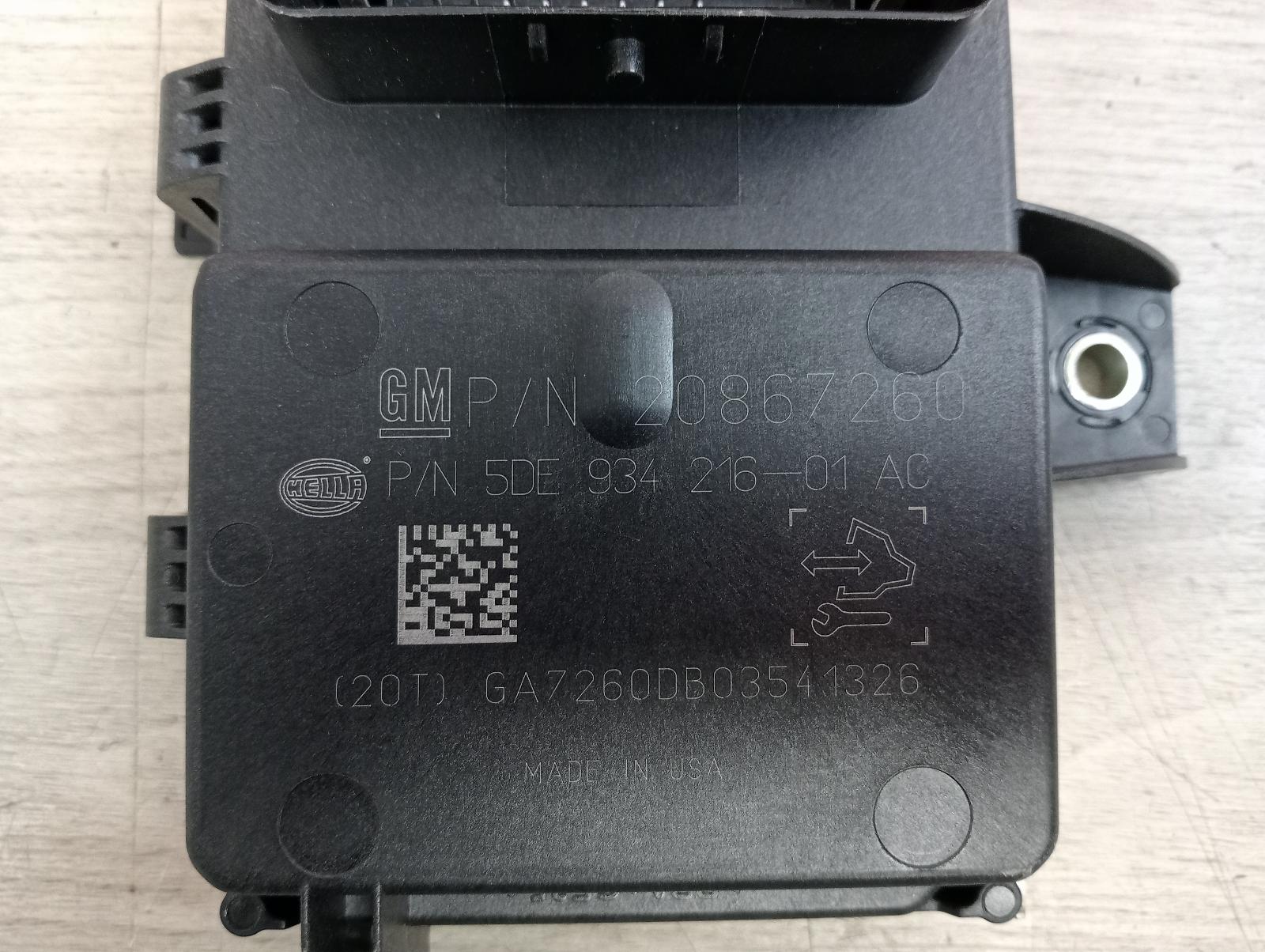 8950917