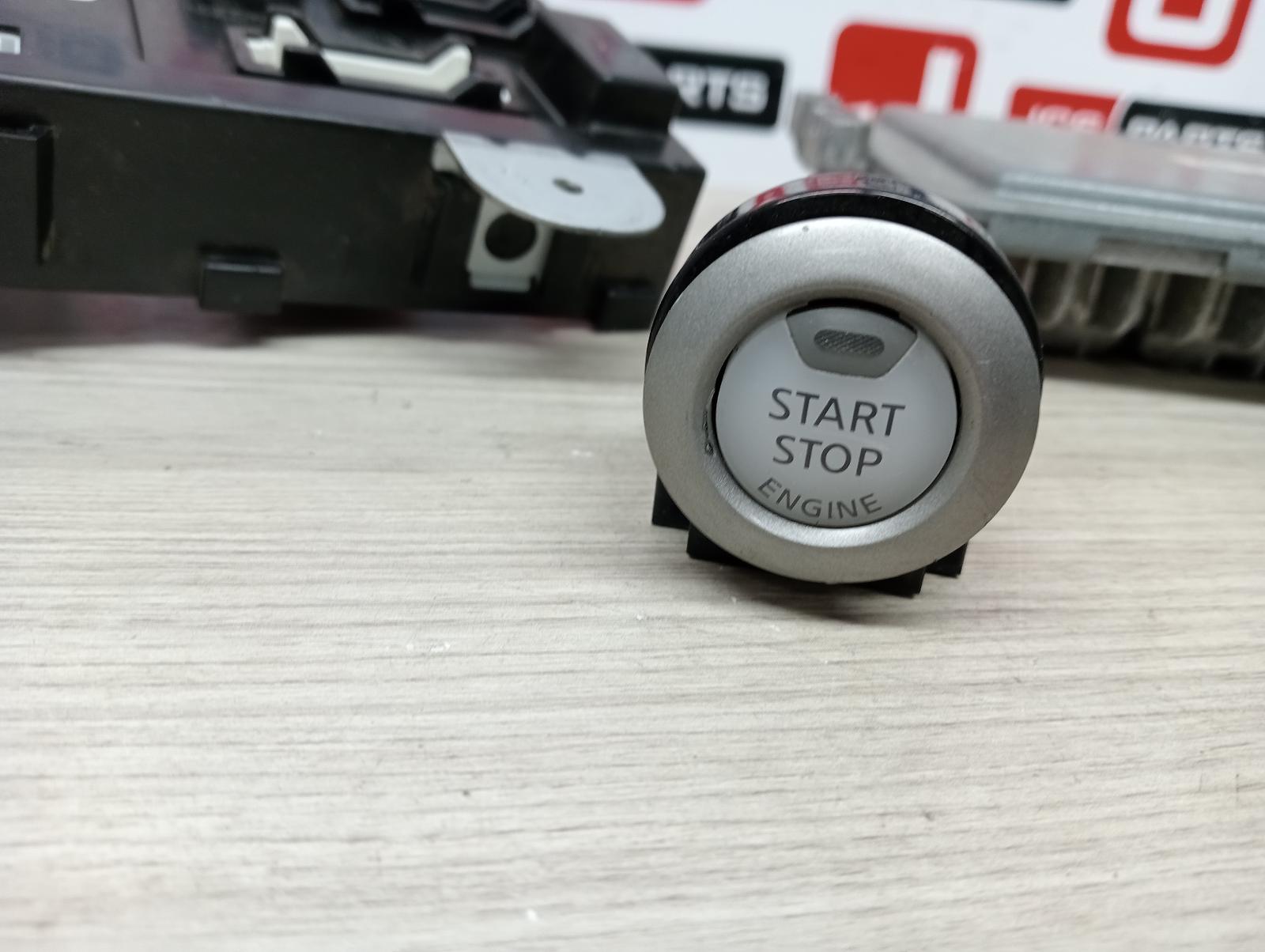 8992644