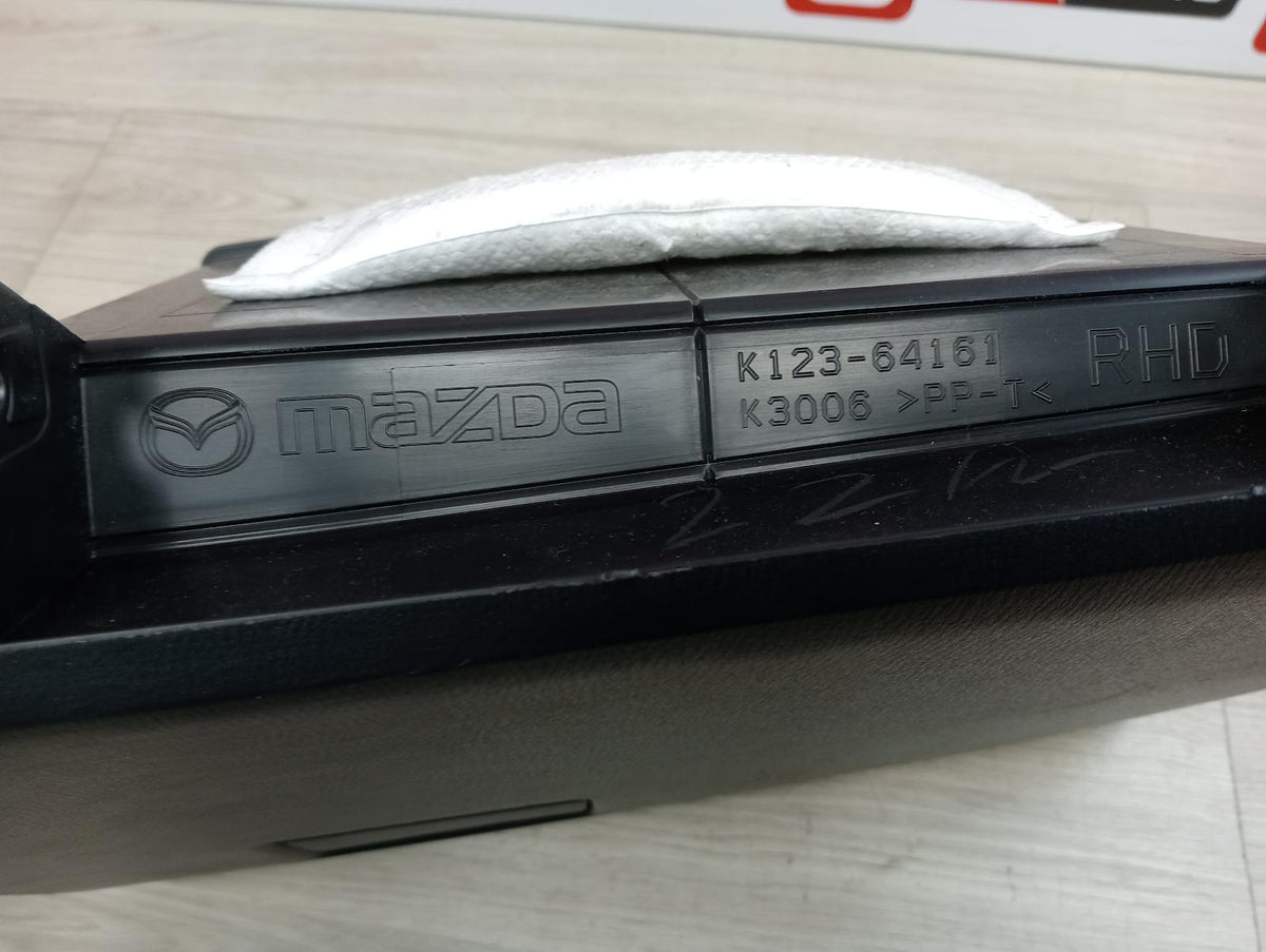 8997722