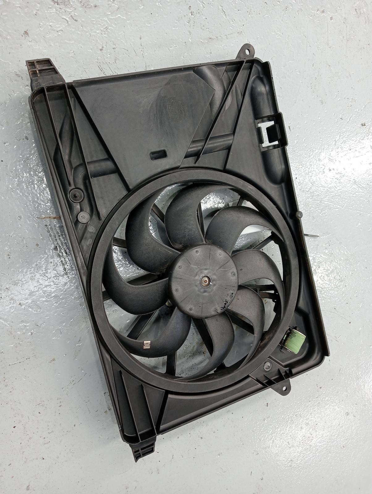 8971571