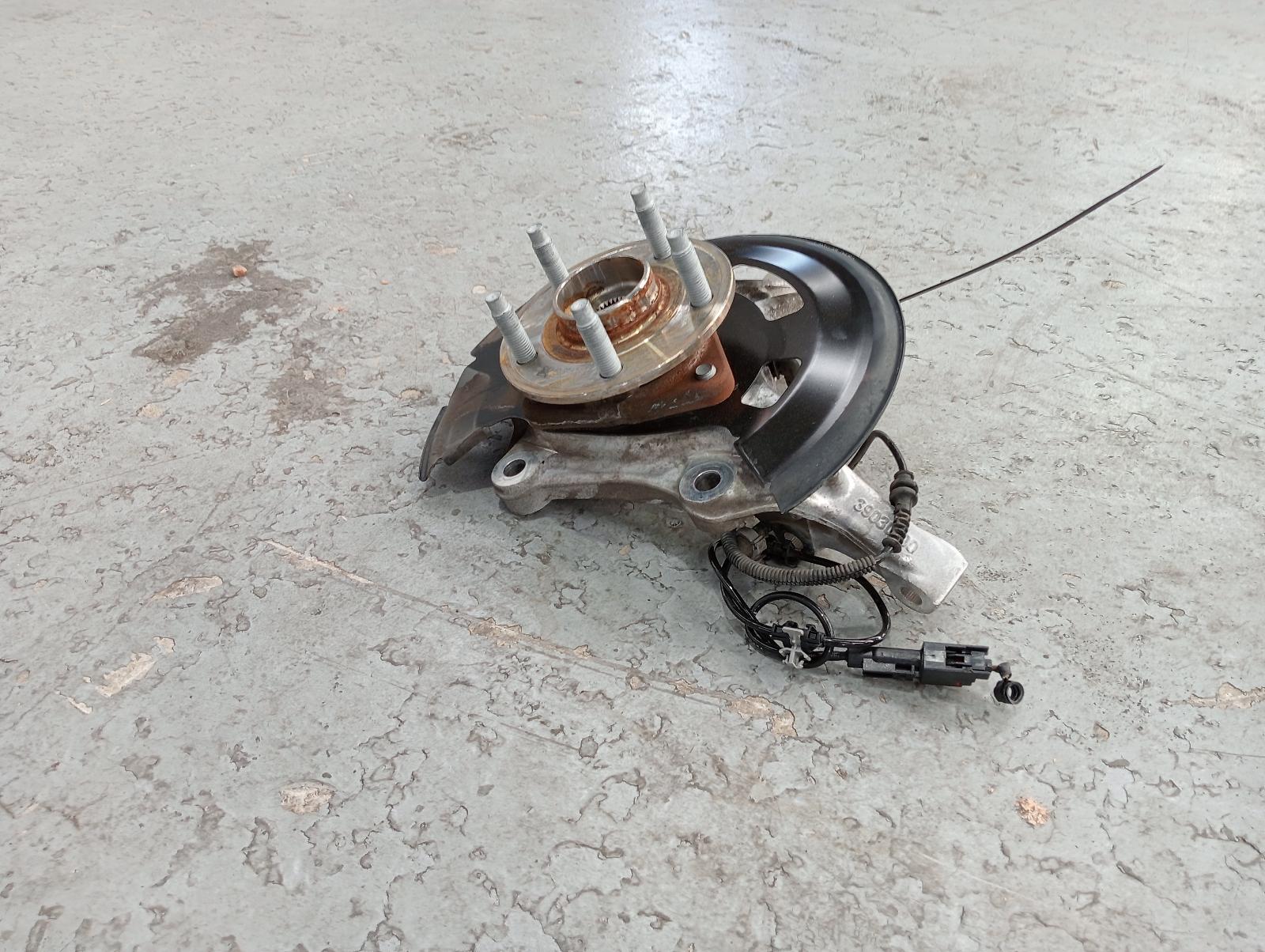 8951599