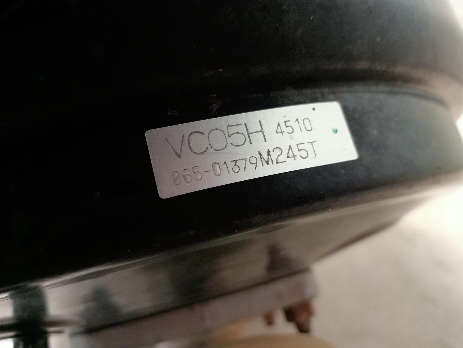 8975964