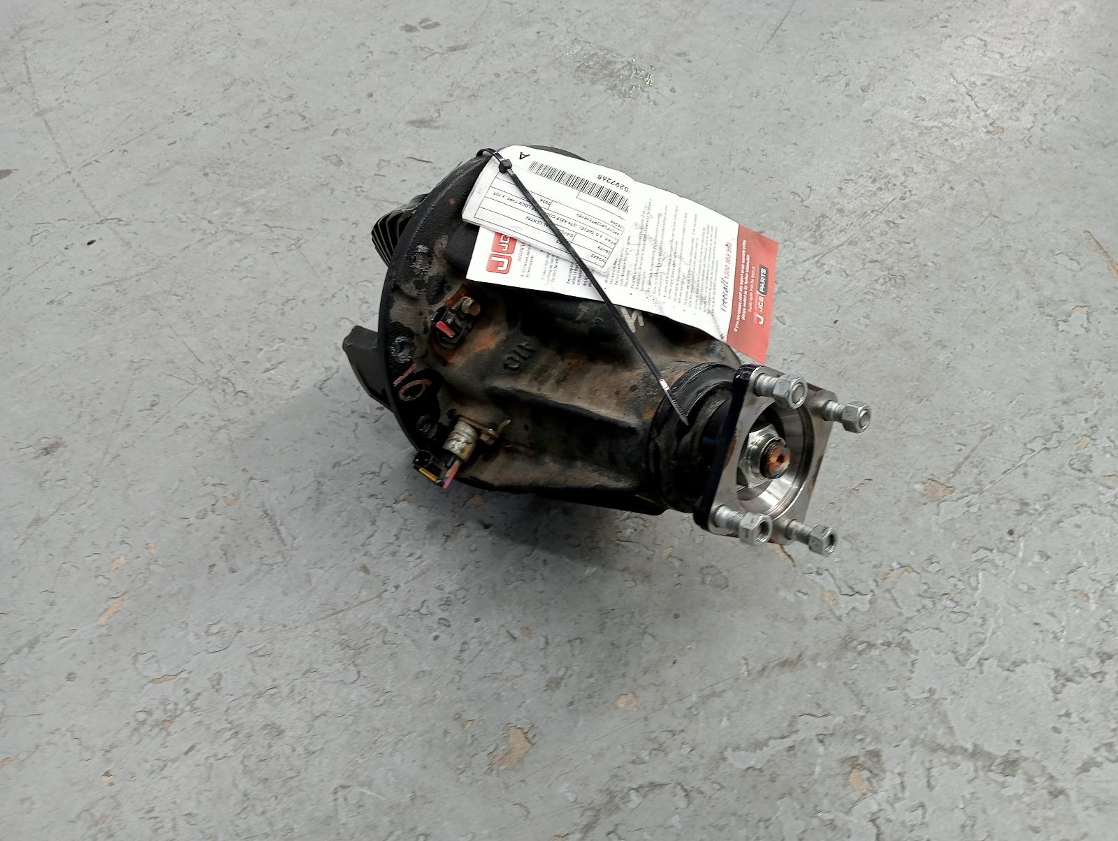 8952640