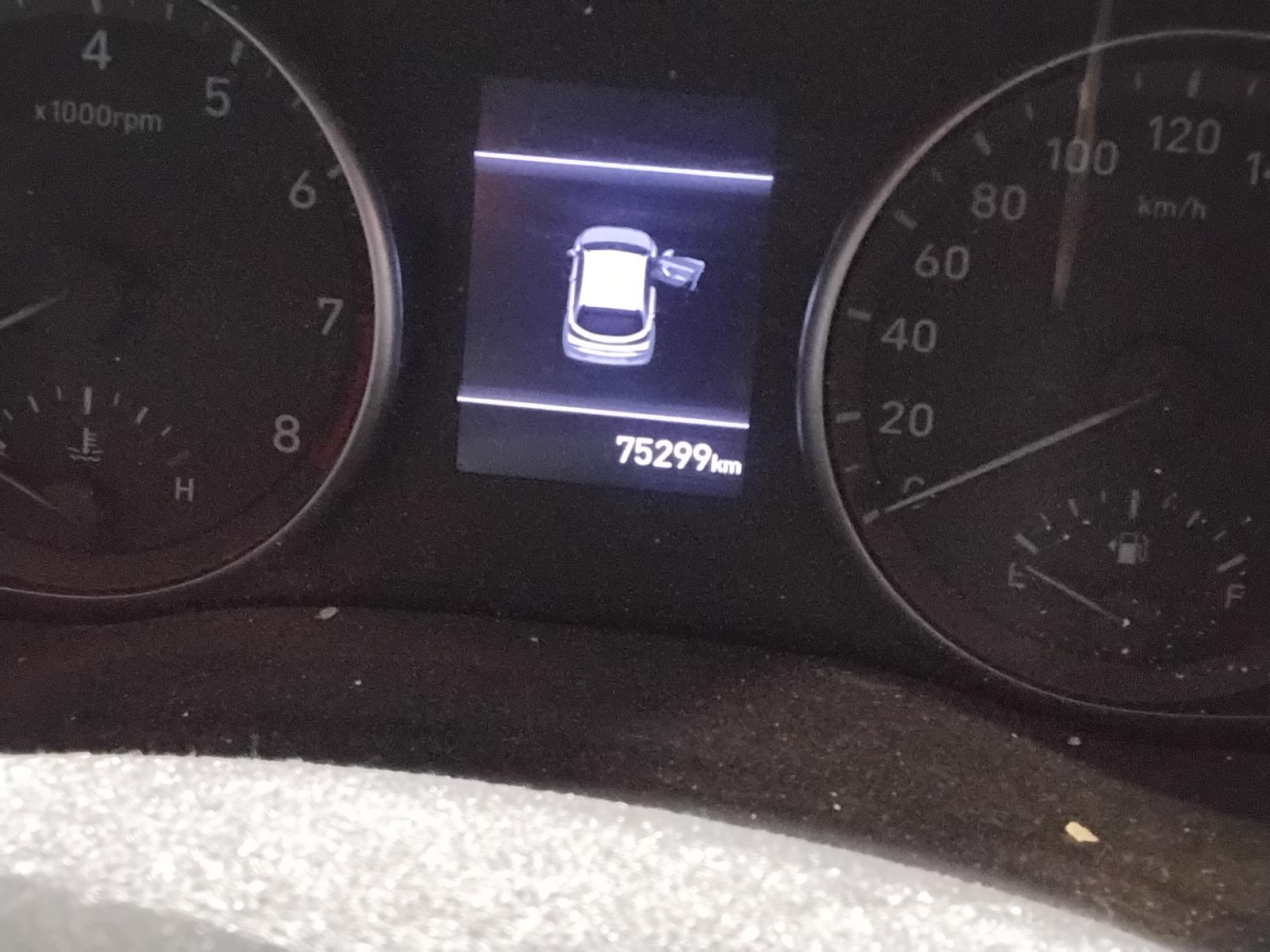 8772986