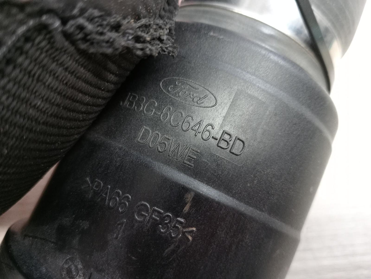 8991189