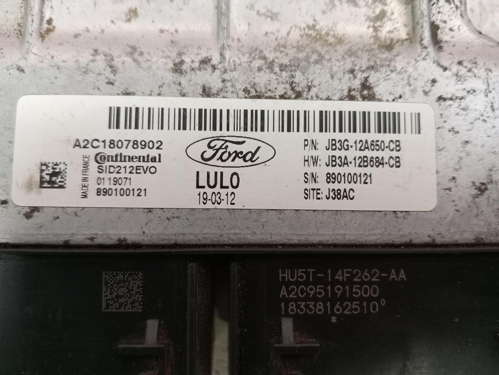 8946161