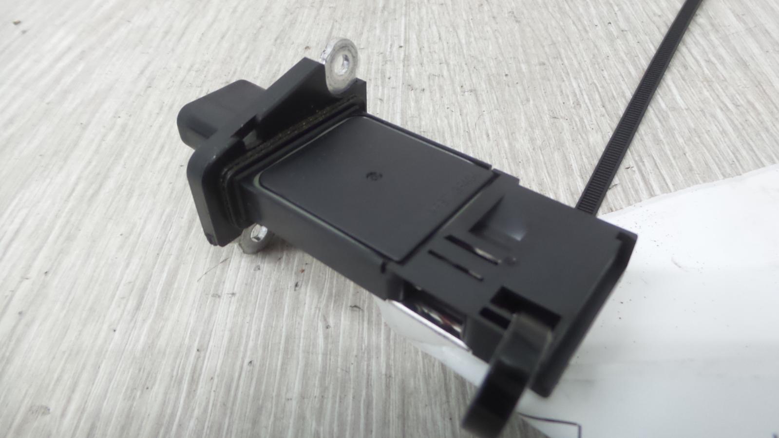 8975782