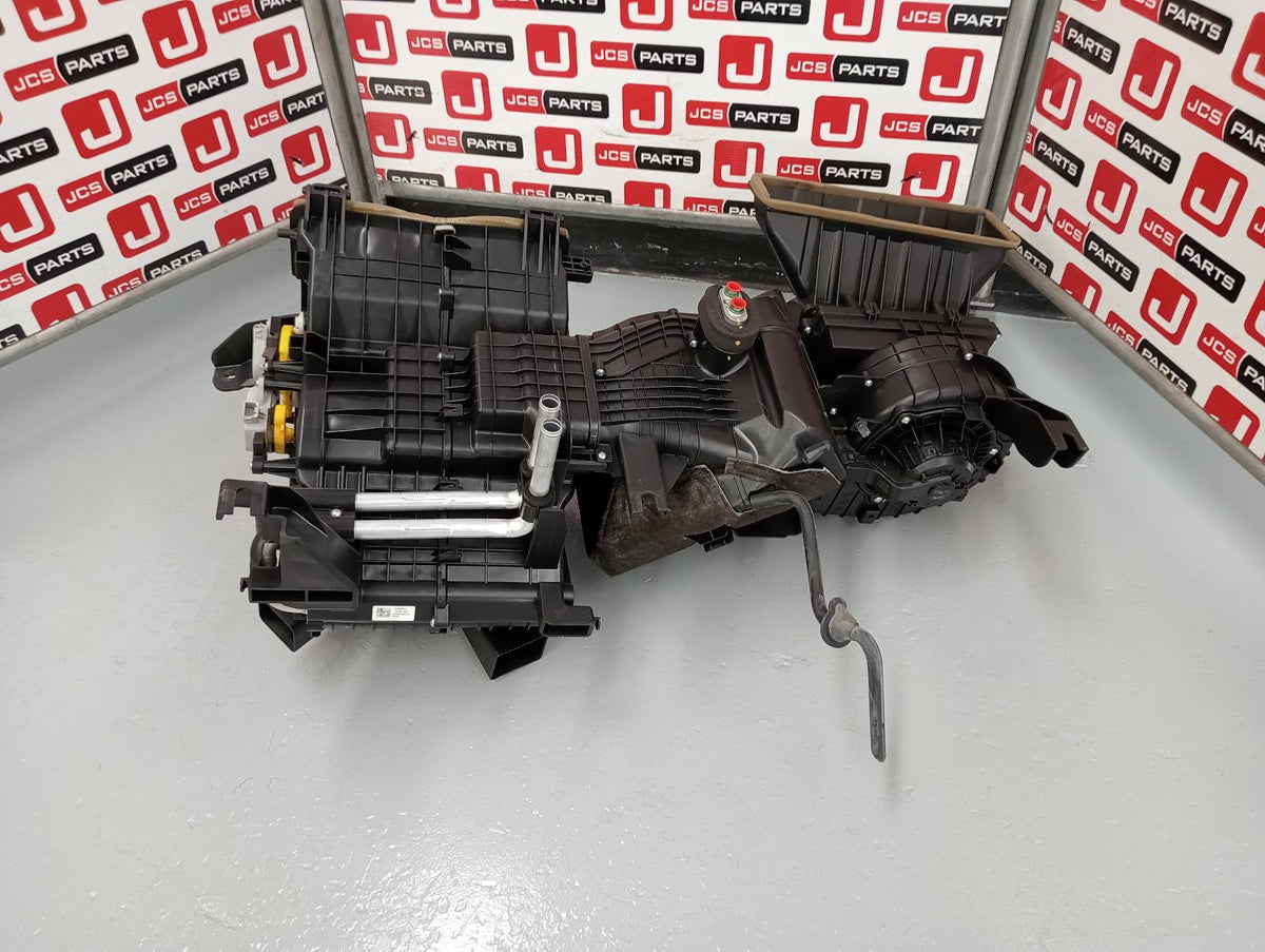 9005819