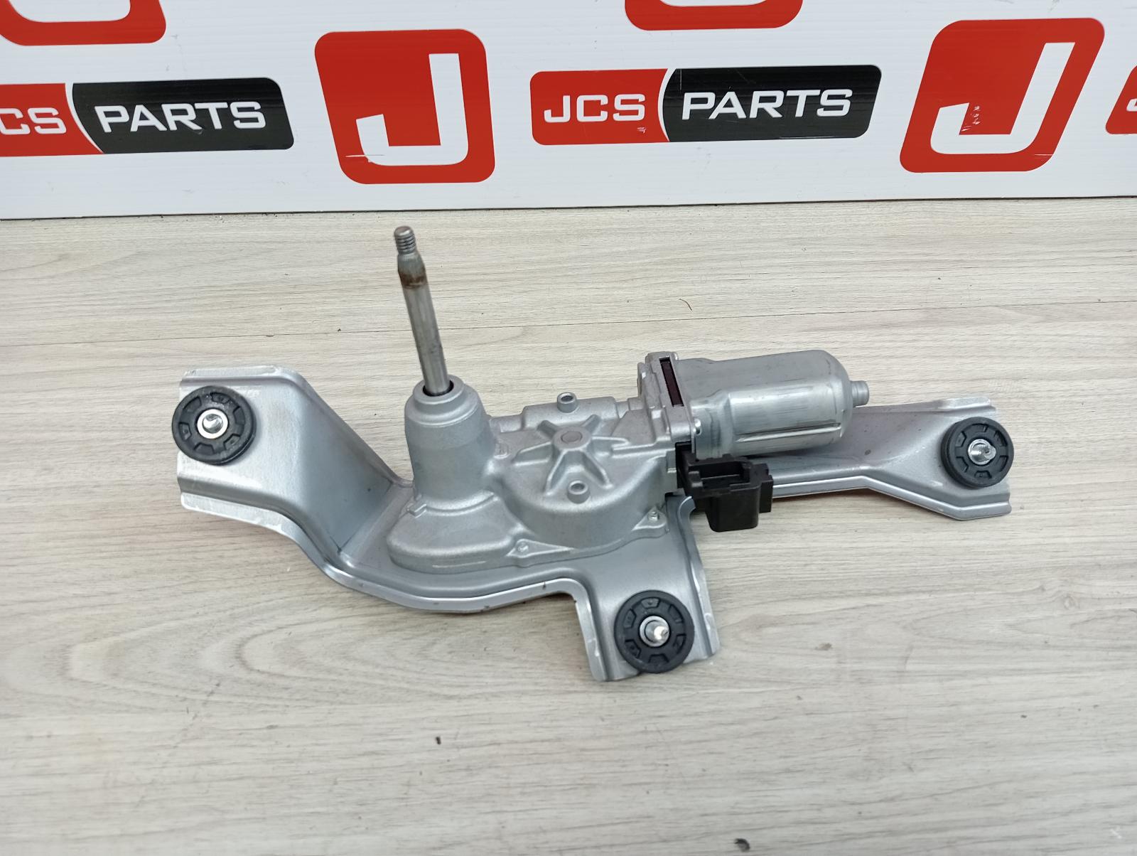 8958779