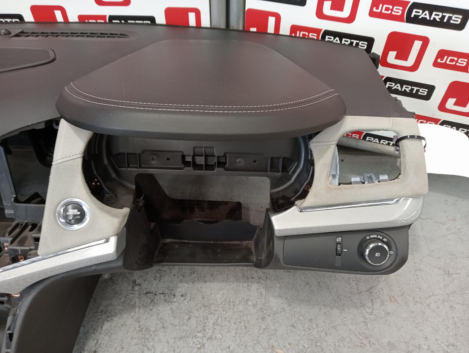8982865