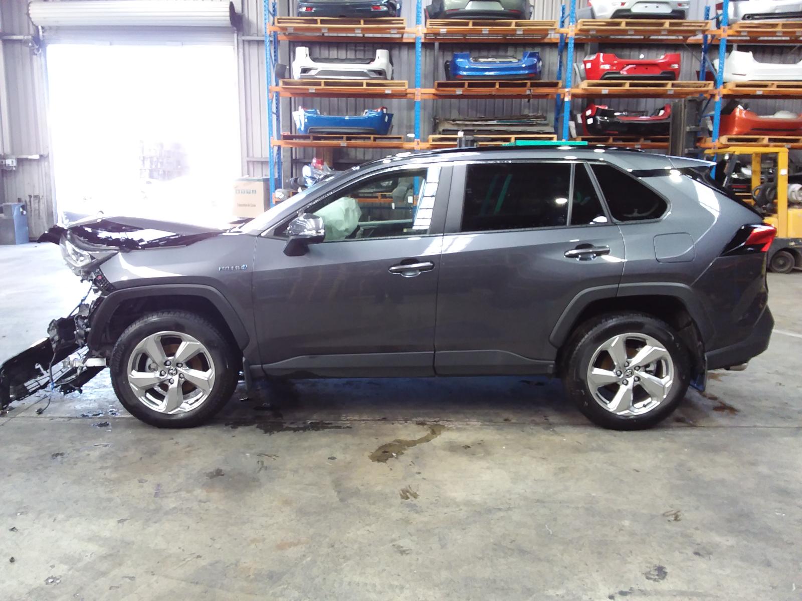 8955907