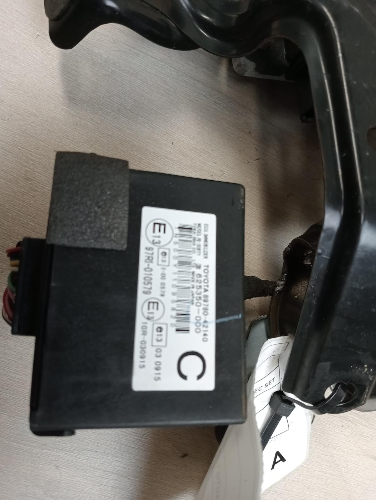 8960126