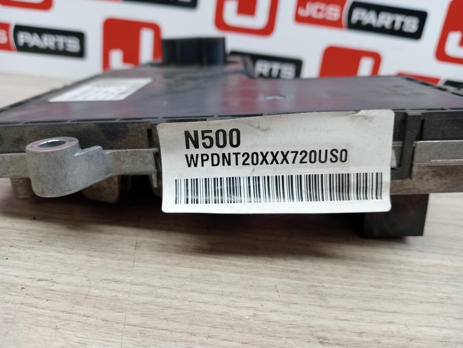 8976081