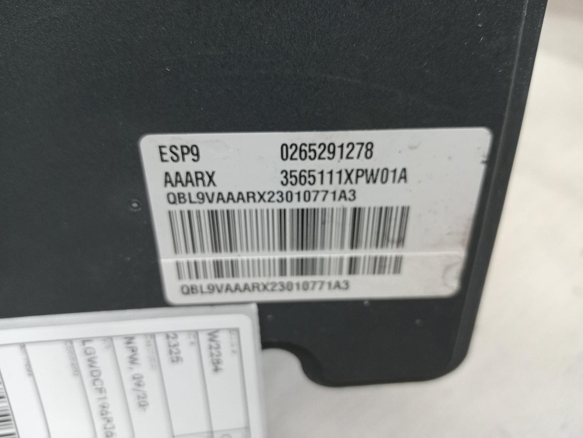 9004631