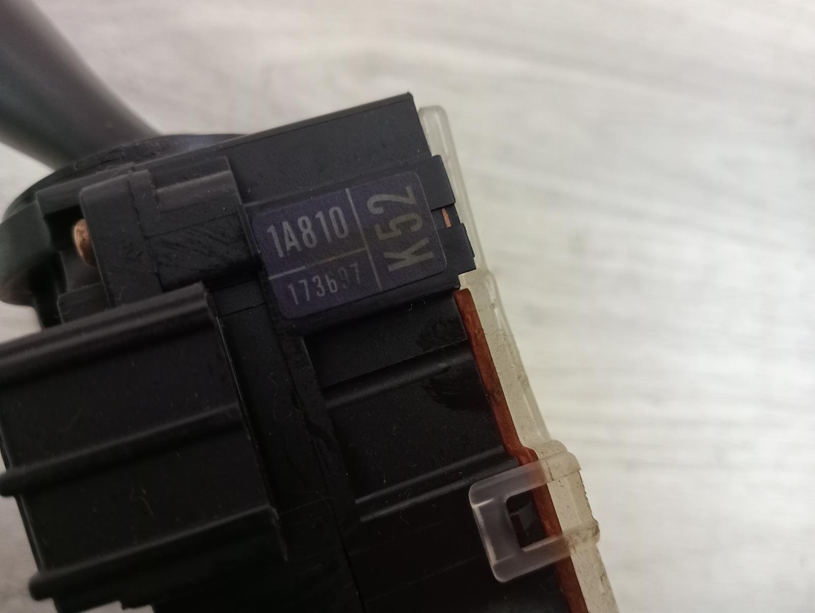 8960276