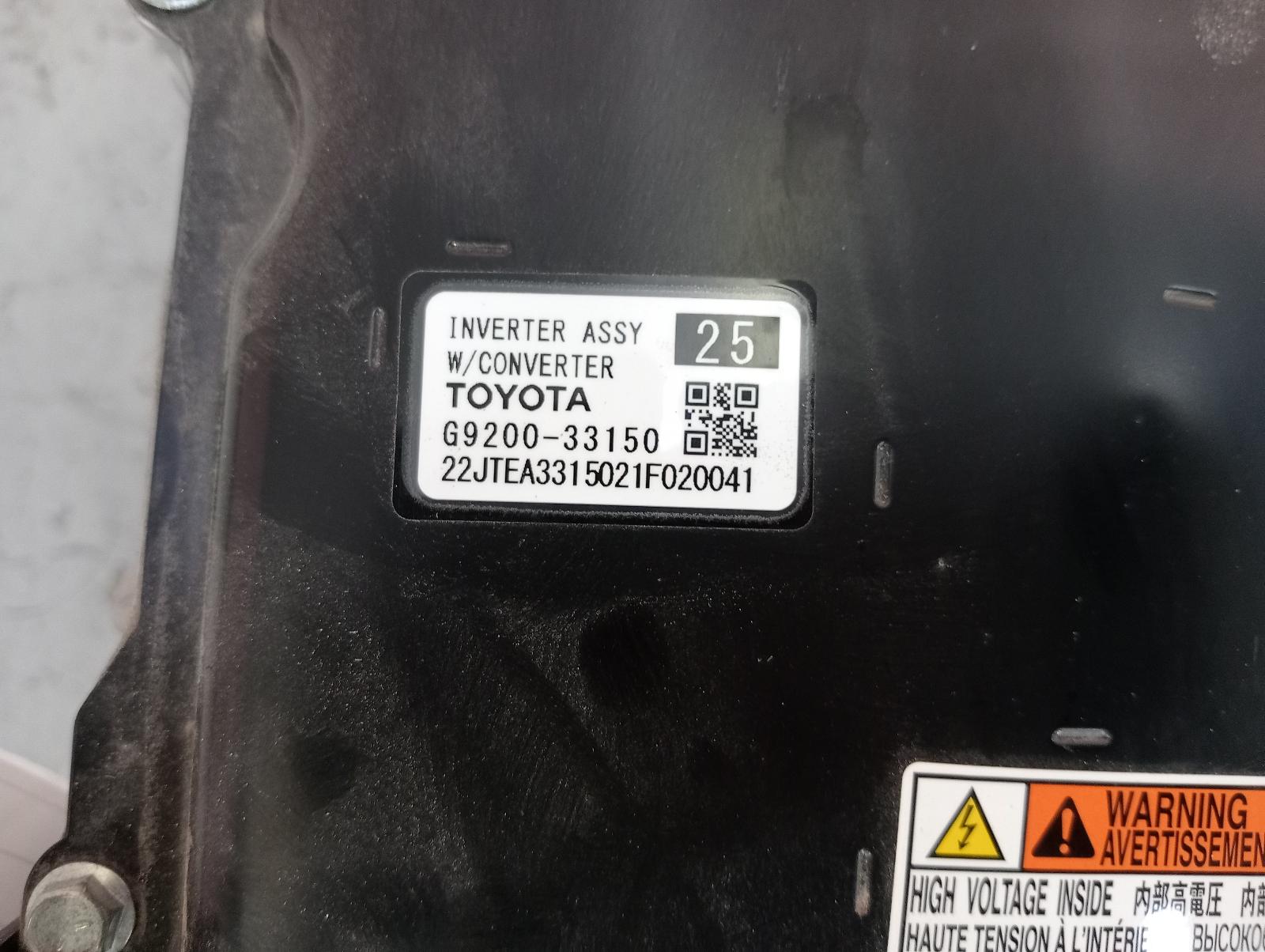8945976