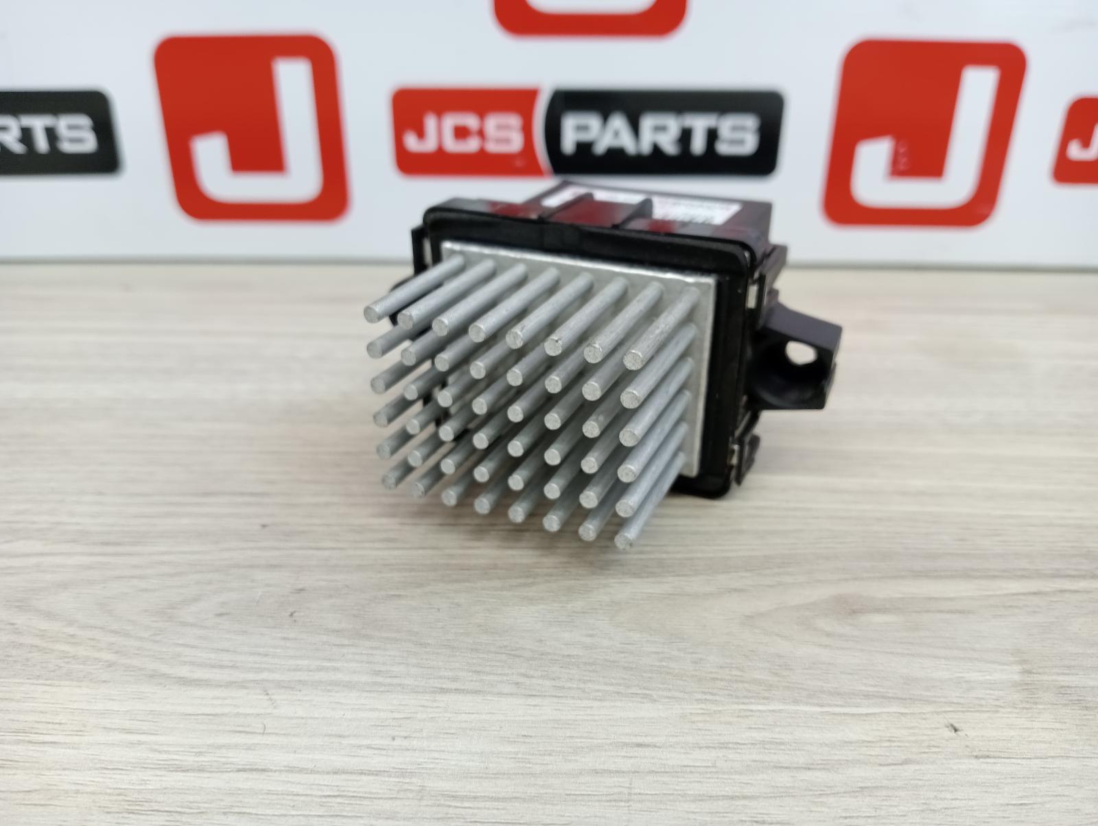 8950112