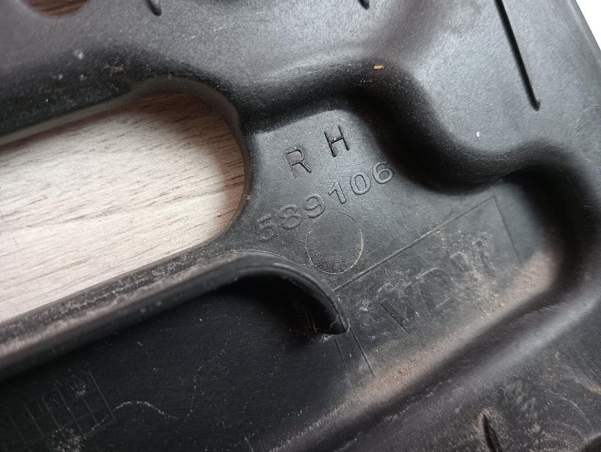 8997749