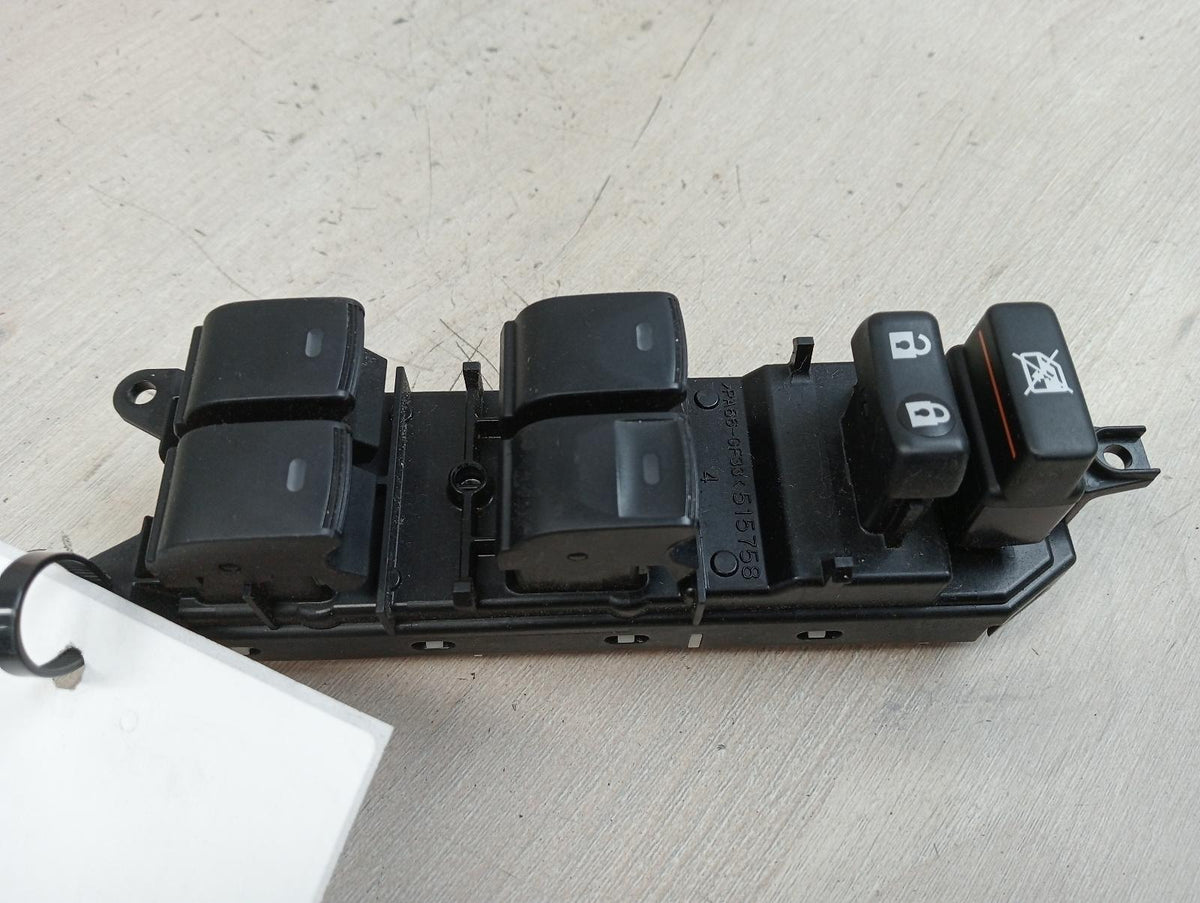 9004704
