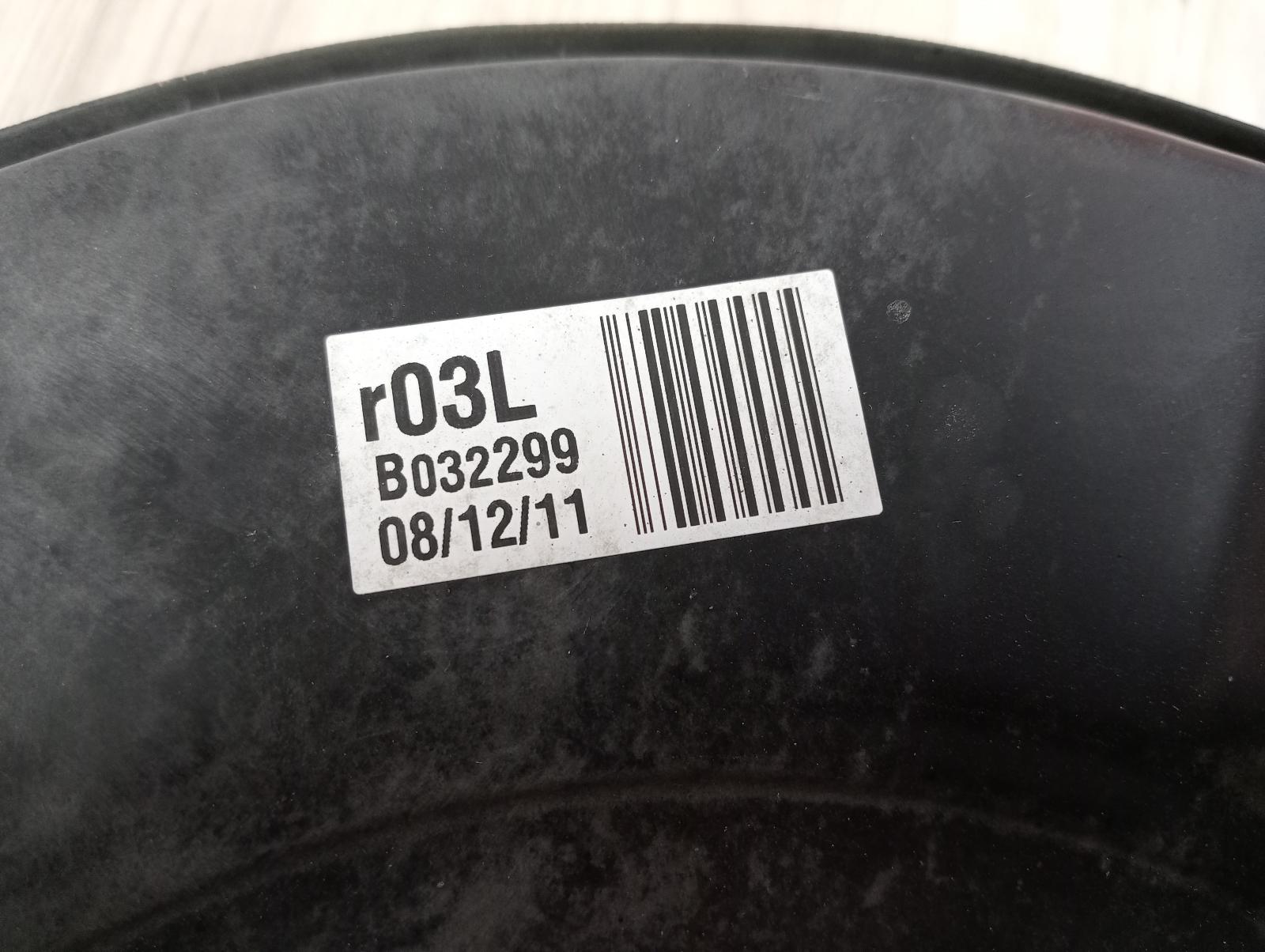 8890368