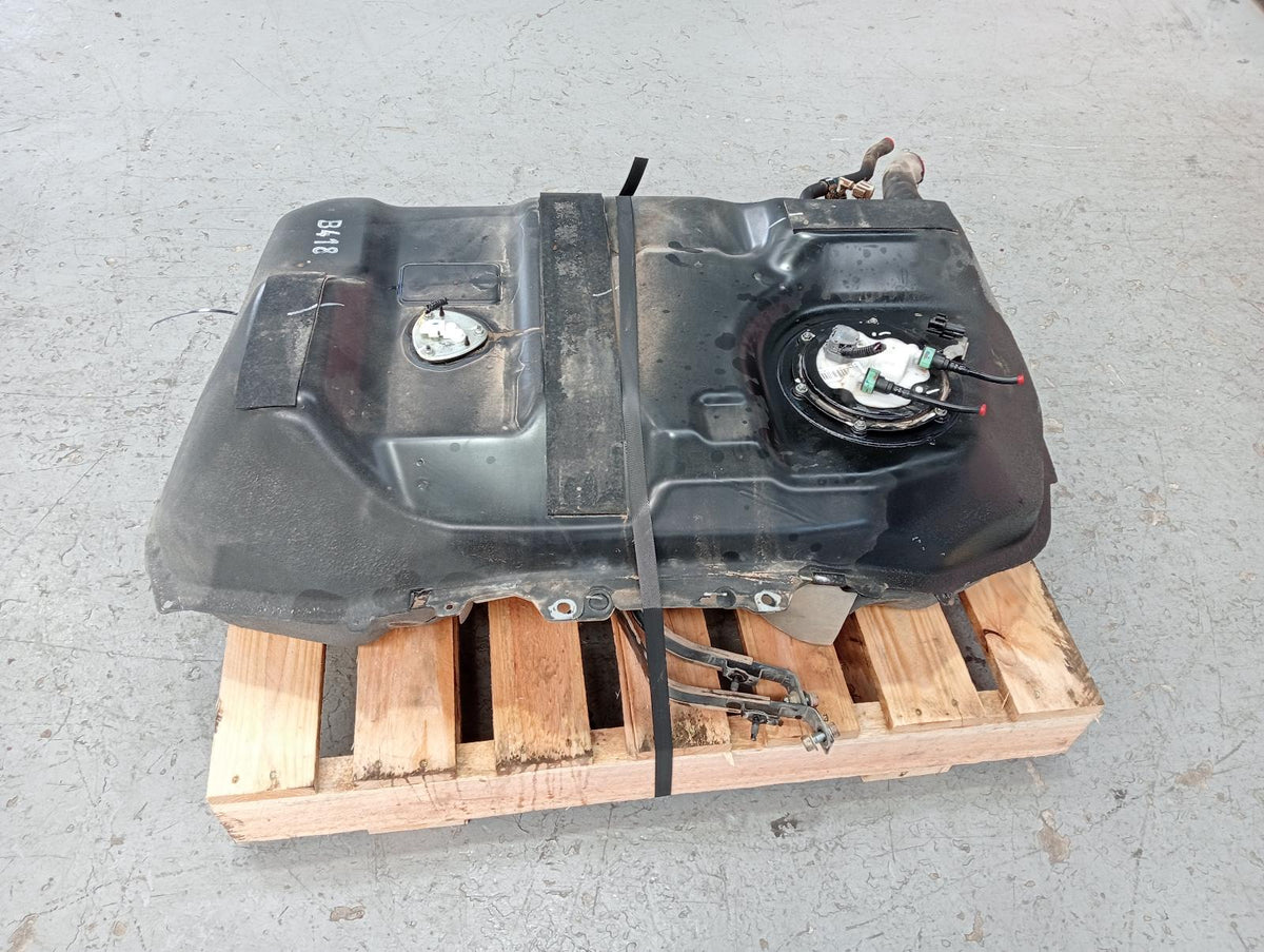 9008572
