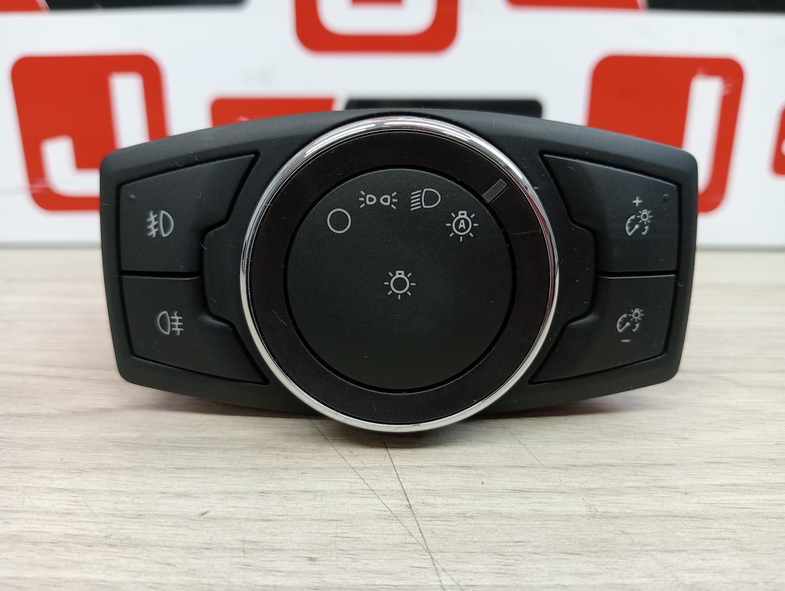 8950915