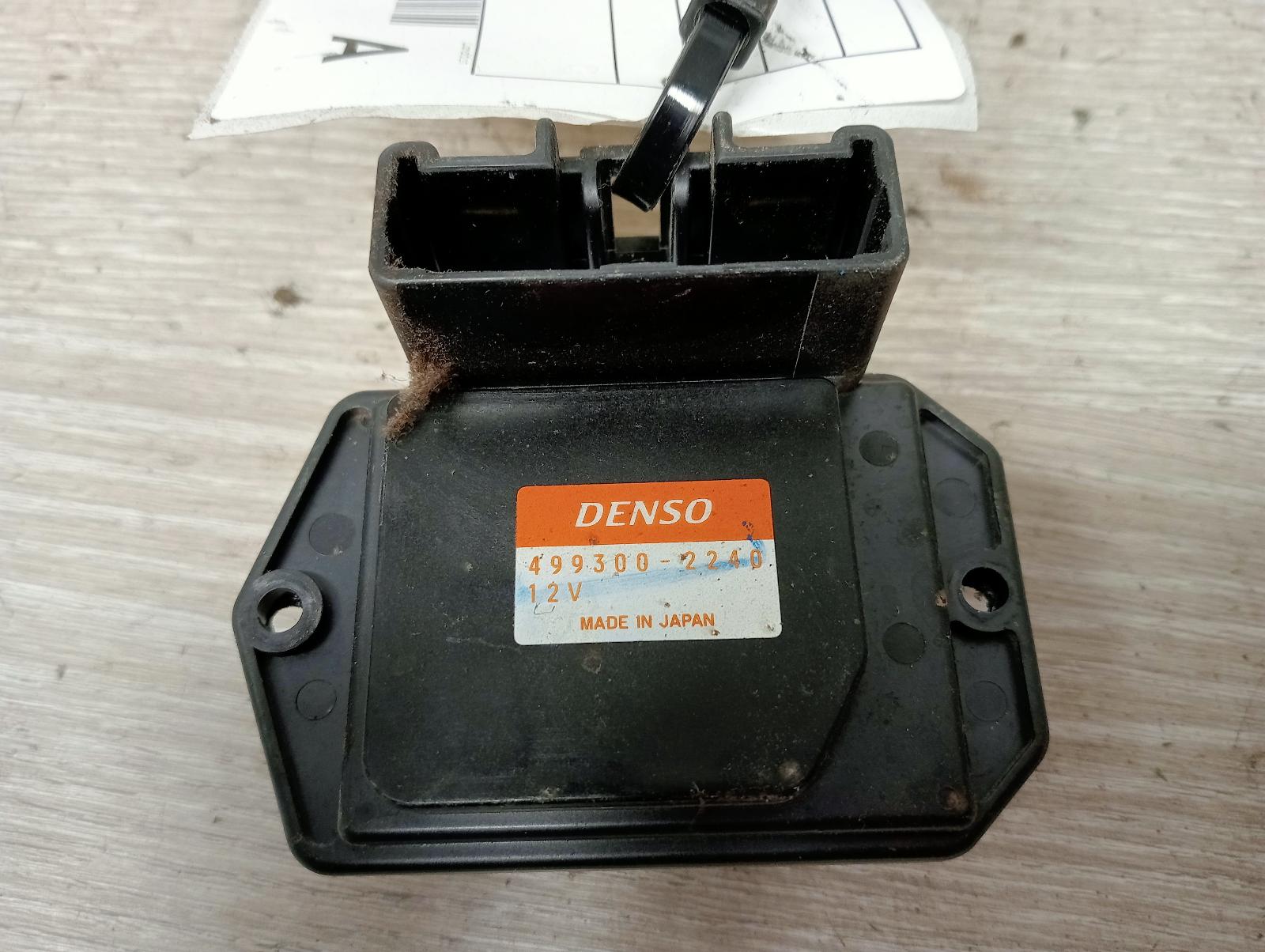 8946595