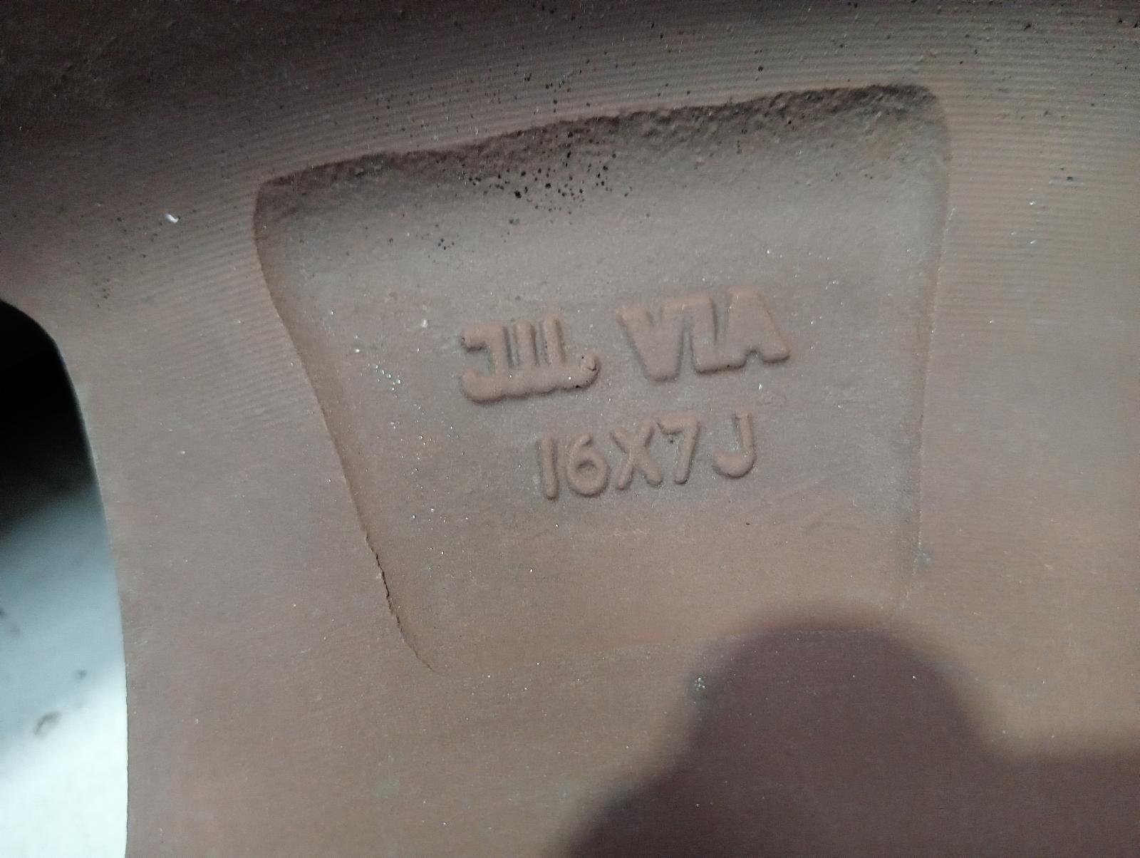 8878021