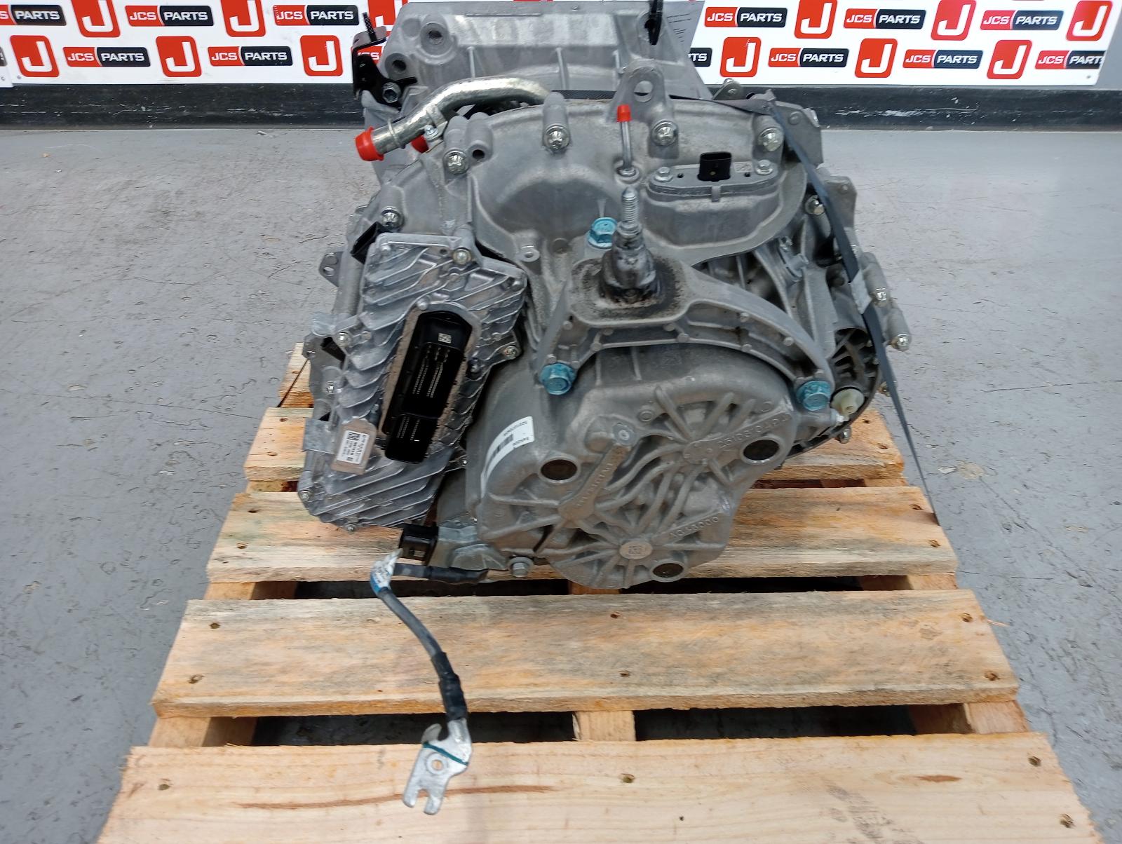 8960800