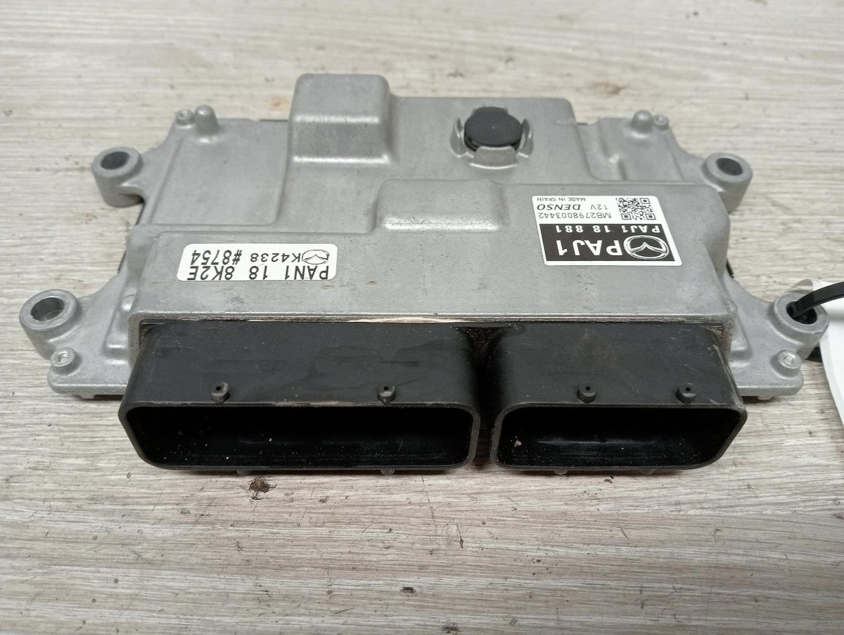 8986576
