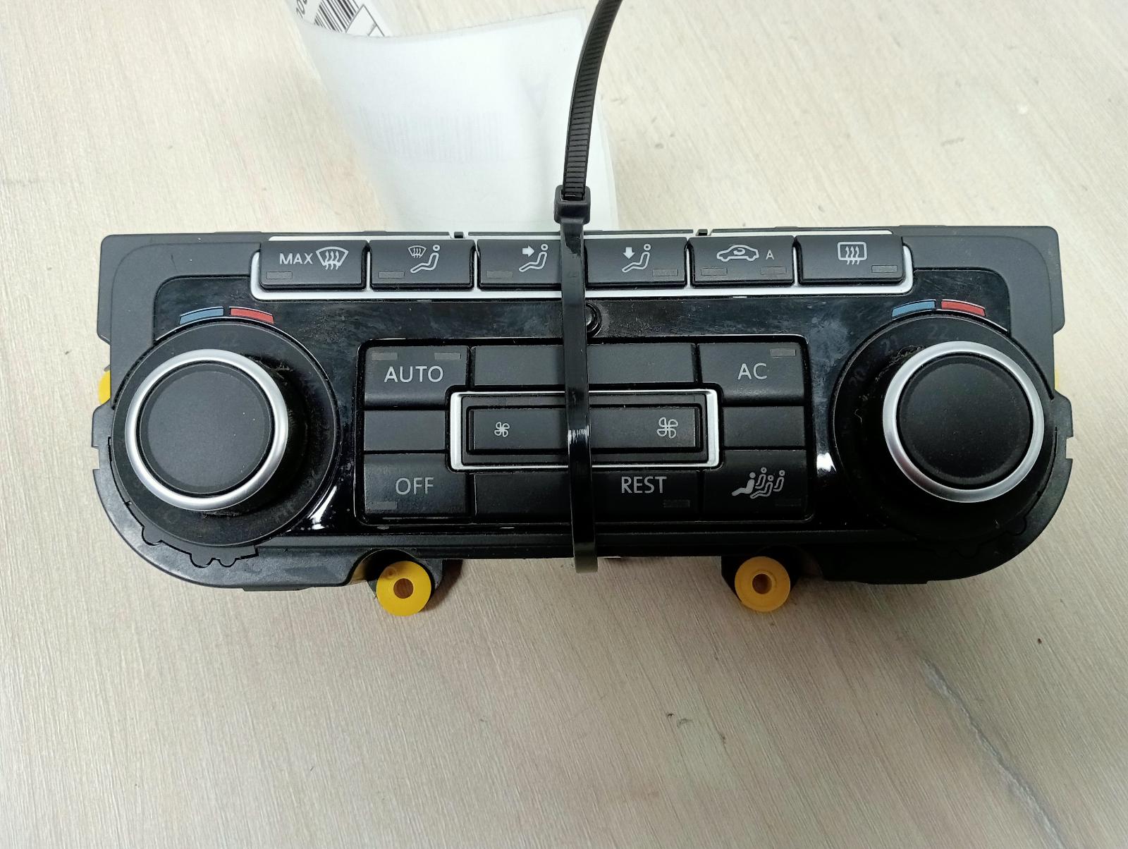 8929046