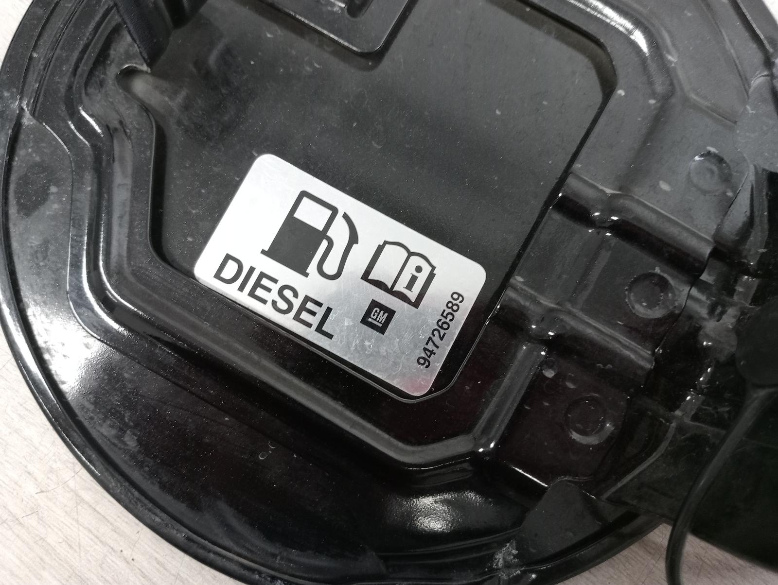 8952649