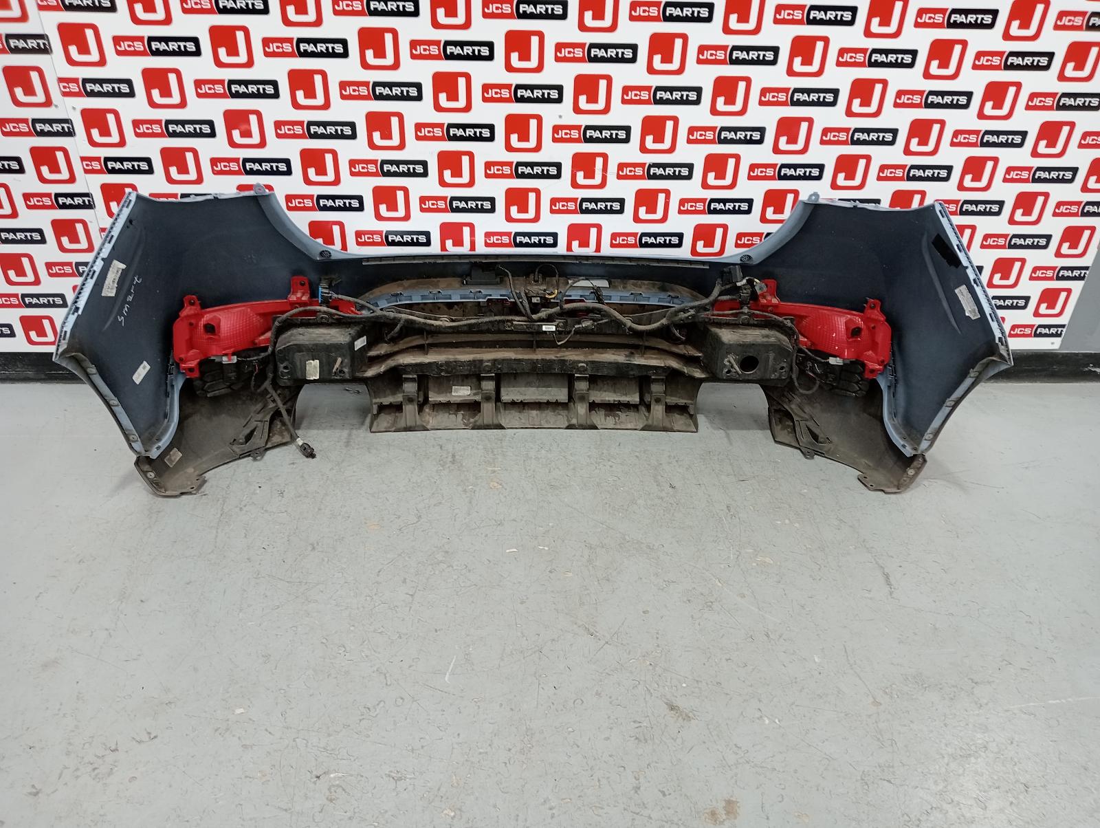 8905718