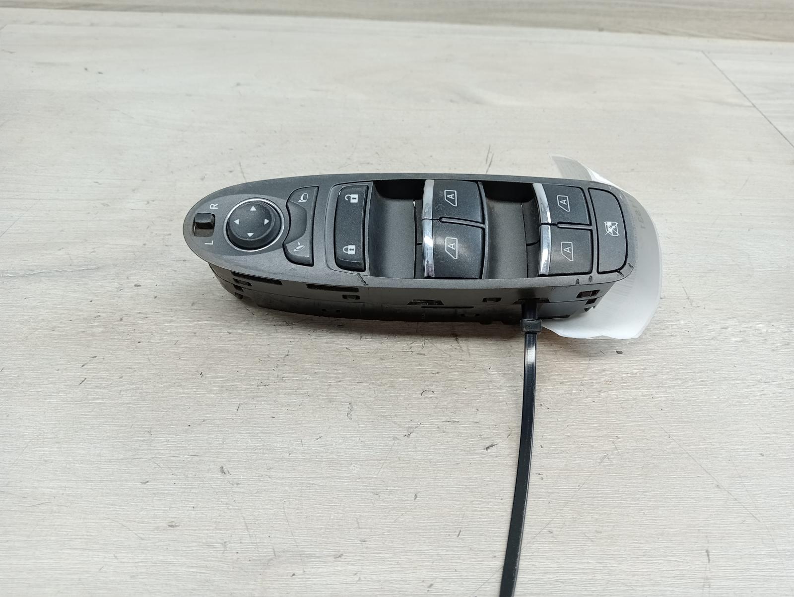 8847637