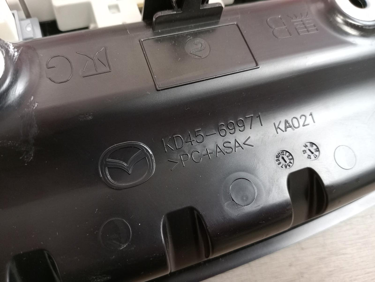 8994577