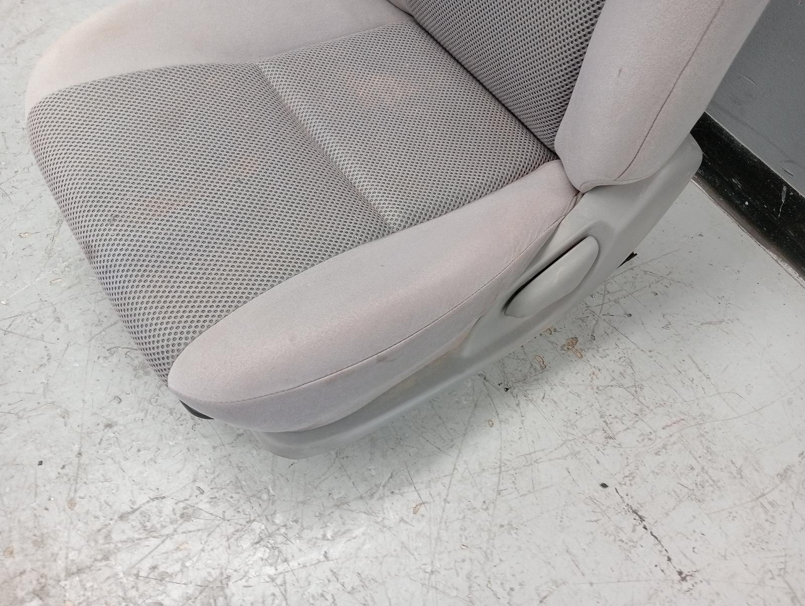 8955992