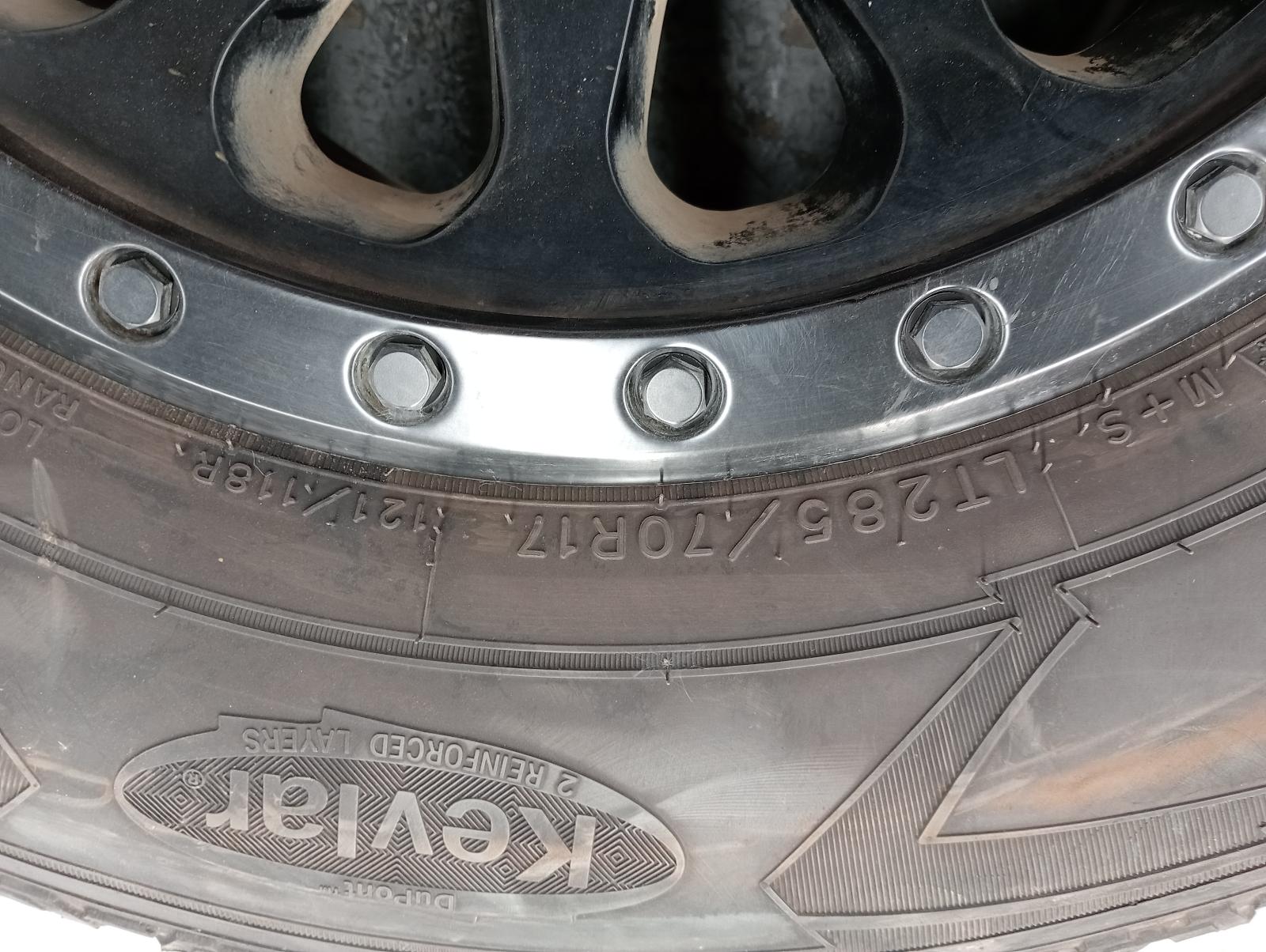 8984113