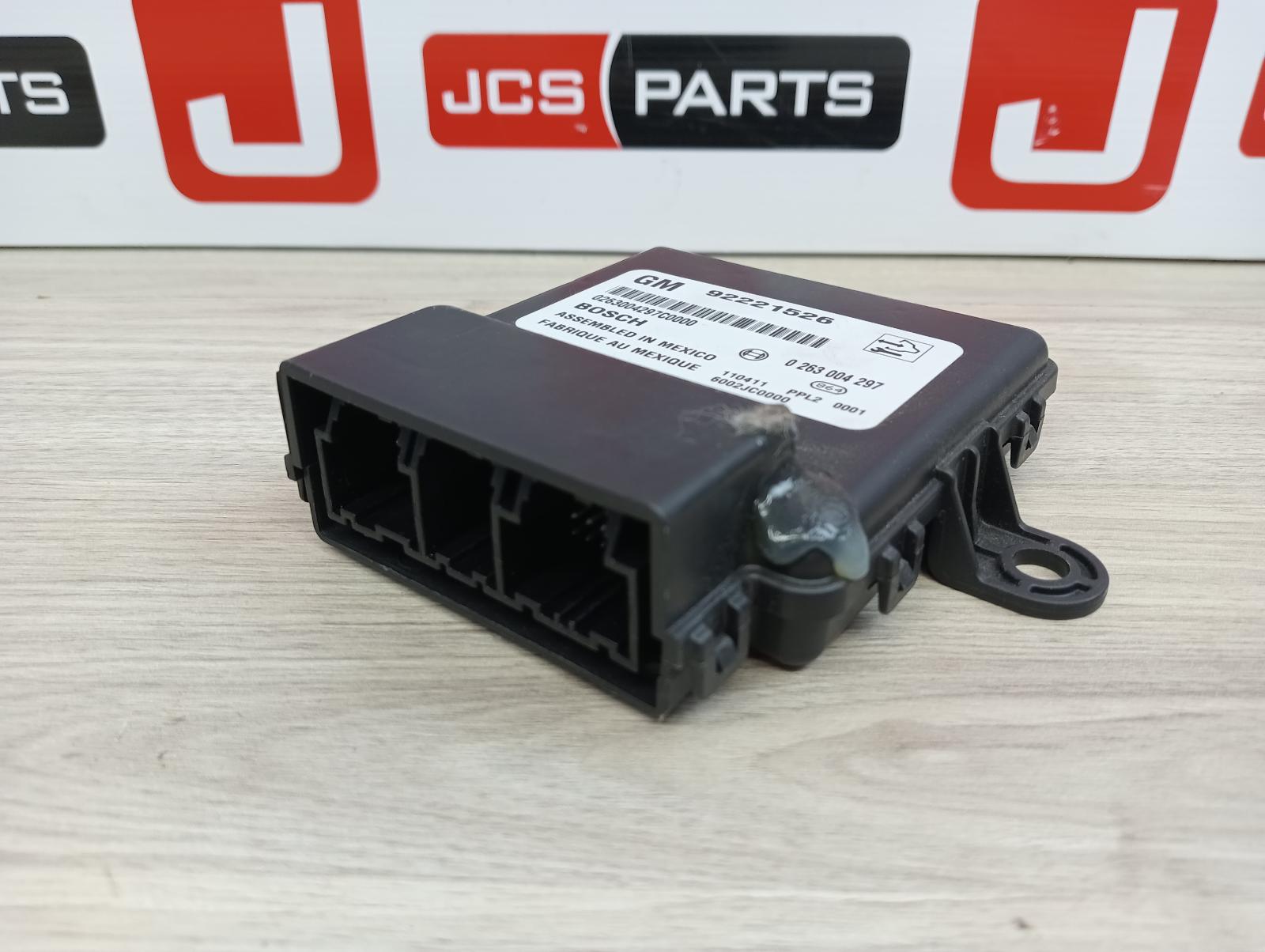 8950080