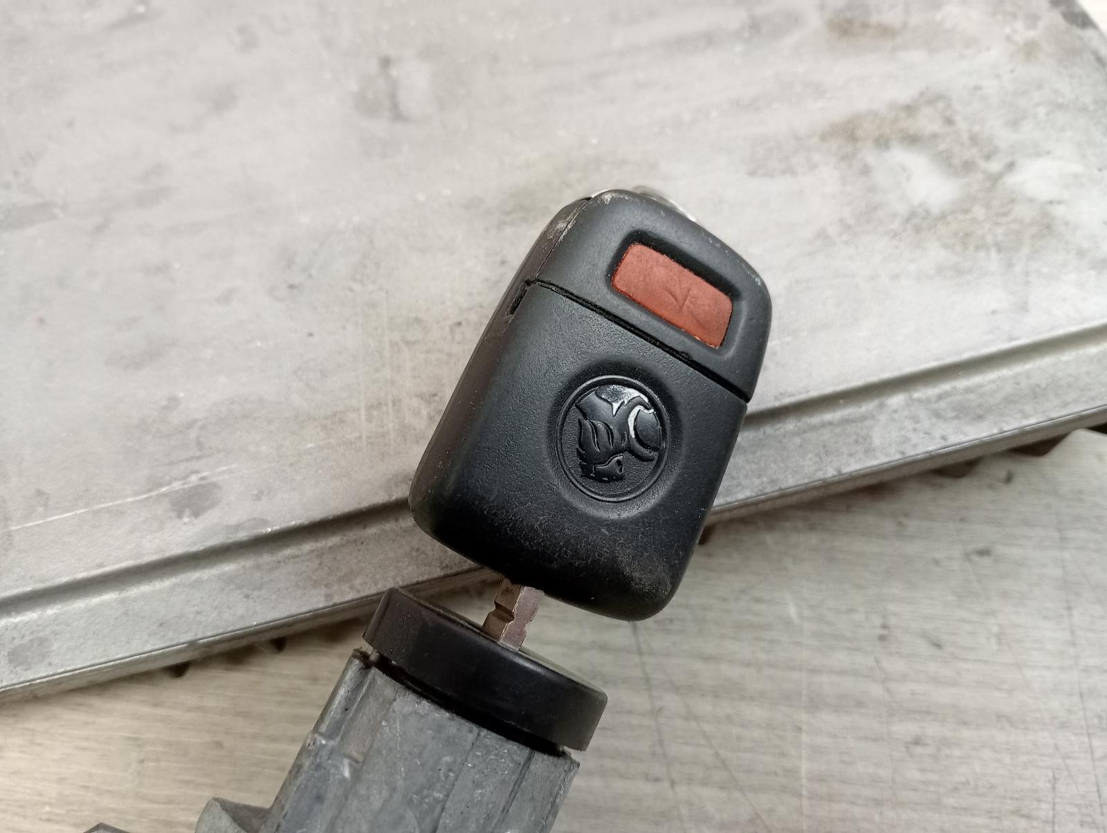 8985502