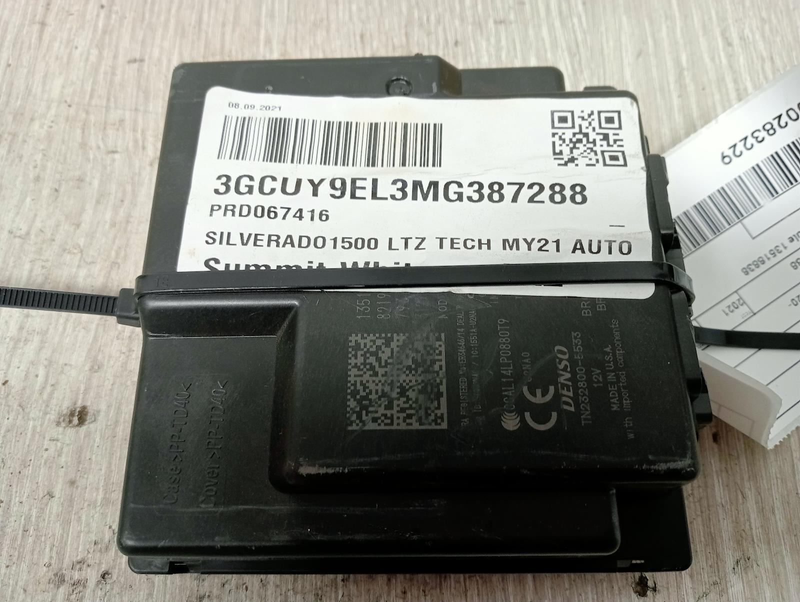 8945482