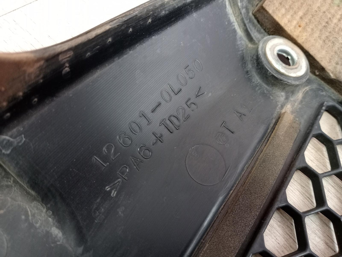 8993557
