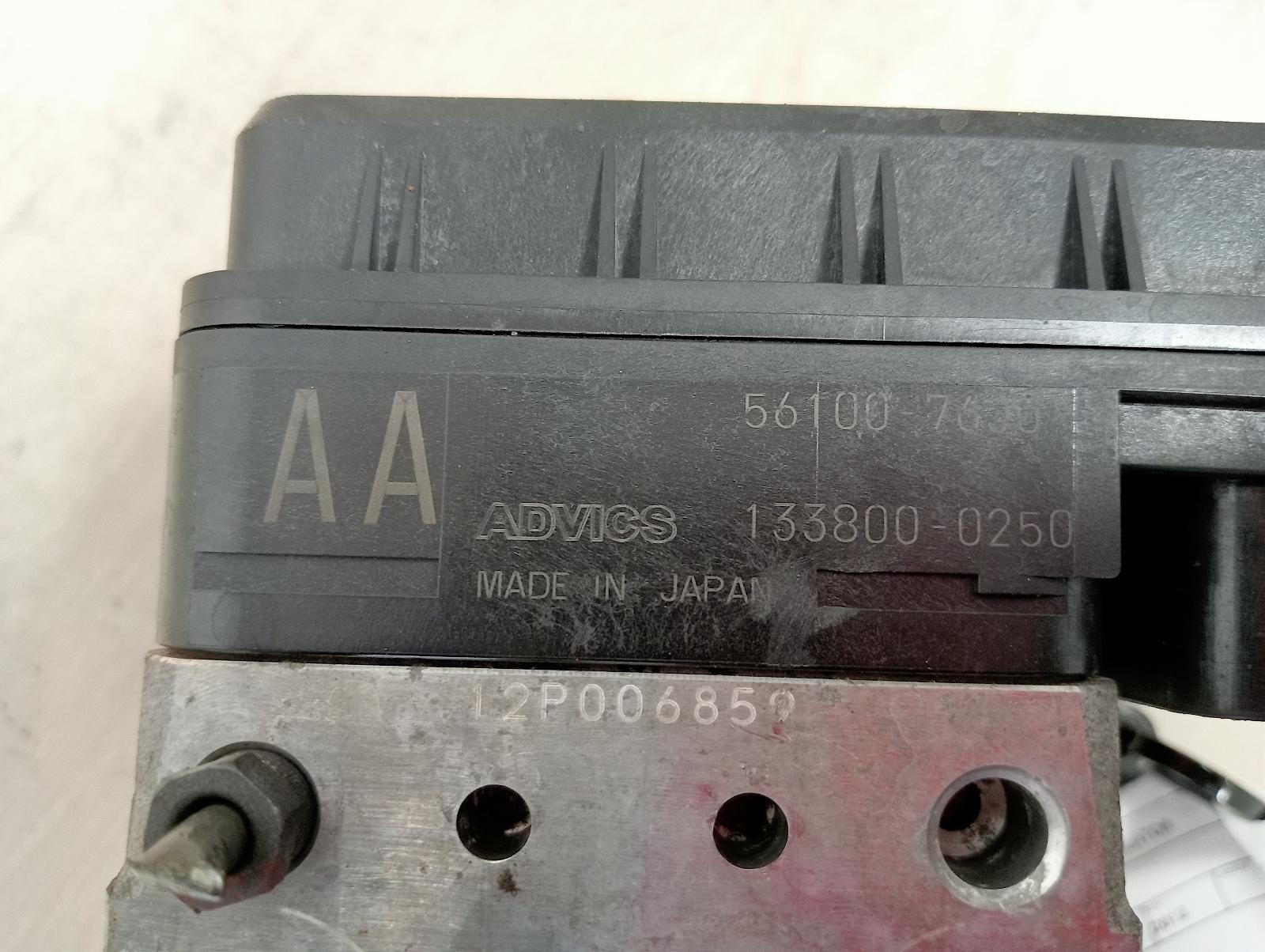 8959963