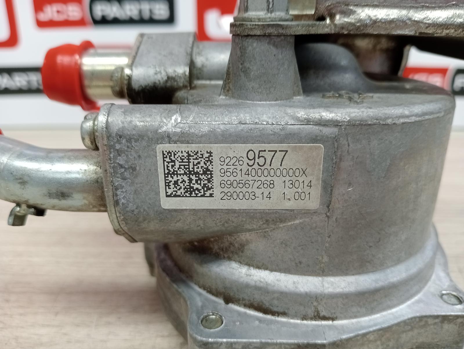 8850762