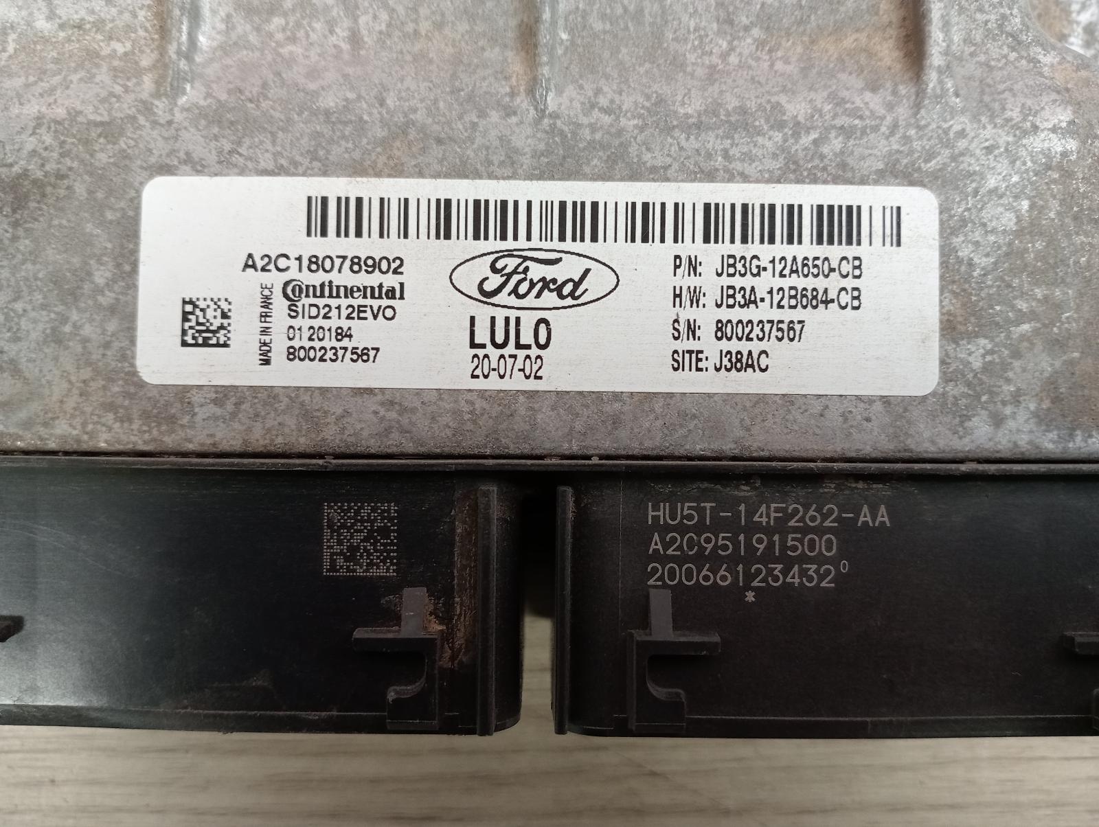 8953447