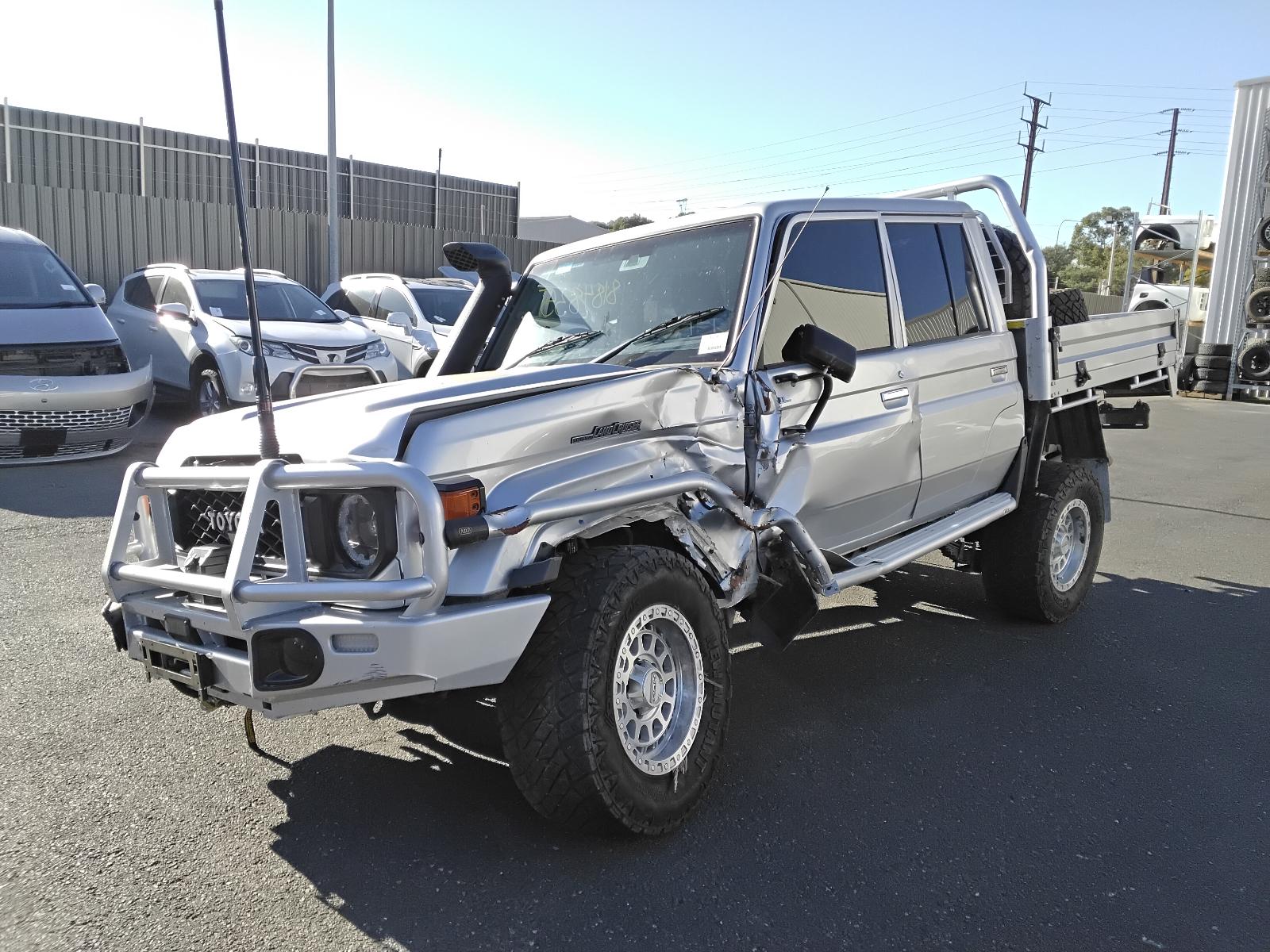 8945523